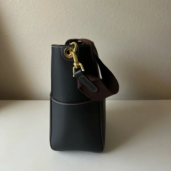 AALLYN Jordan Leather Bucket Bag - Picture 5 of 15